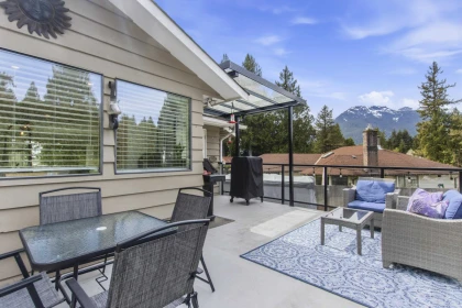 Breakfast Nook Photo of 2541 Montrose Way, Squamish, BC