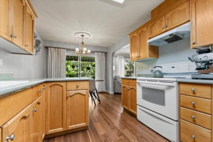 Pantry Photo of 64 46360 Valleyview Road, Chilliwack, BC