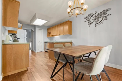 Primary Bedroom Photo of 64 46360 Valleyview Road, Chilliwack, BC
