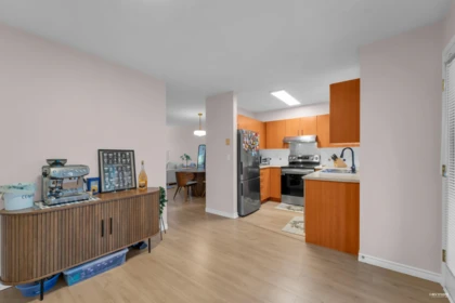 Breakfast Nook Photo of 5 7360 Gilbert Road, Richmond, BC