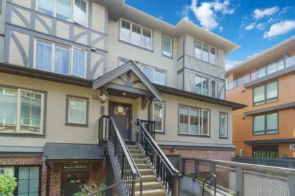 Aerial View of 451 W 63rd Avenue, Vancouver, BC