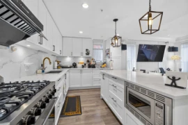 451 W 63rd Avenue, Vancouver, BC