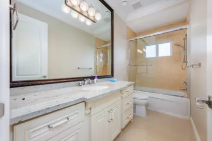 Laundry Room Photo of 8411 Fairhurst Road, Richmond, BC
