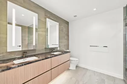 Entry Foyer Photo of 301 785 Harbour Way, North Vancouver, BC