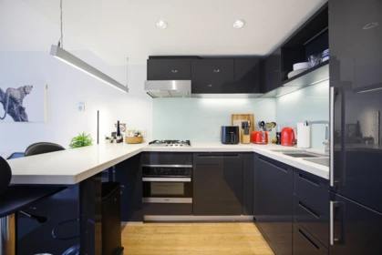 1711 777 Richards Street, Vancouver, BC, Vancouver — Apartment/Condo for sale