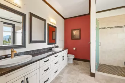 Guest Bathroom Photo of 45365 Magdalena Place, Cultus Lake, BC