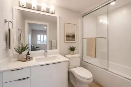 Kitchen Island Photo of 307 3050 Kingsway, Vancouver, BC