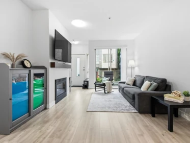 32 9229 University Crescent, Burnaby, BC, Burnaby — Townhouse for sale