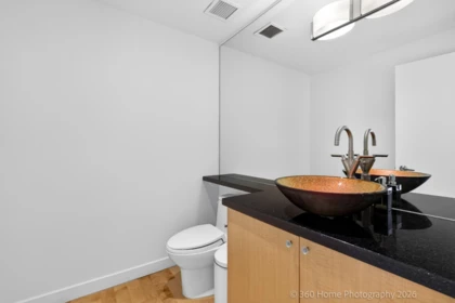 Entry Foyer Photo of 1402 1281 W Cordova Street, Vancouver, BC