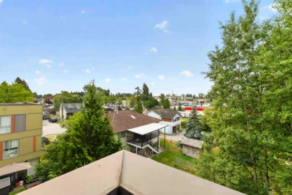 Community Amenities Photo (Clubhouse) of 403 12075 228 Street, Maple Ridge, BC