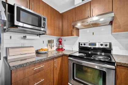Kitchen Photo of 403 12075 228 Street, Maple Ridge, BC