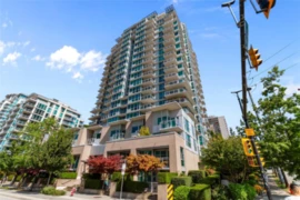 302 188 E Esplanade, North Vancouver, BC