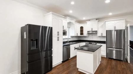 Breakfast Nook Photo of 7979 11th Avenue, Burnaby, BC
