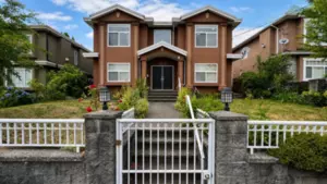 7979 11th Avenue, Burnaby, BC