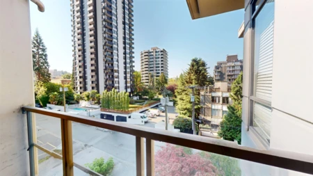 Guest Bathroom Photo of 505 828 Cardero Street, Vancouver, BC