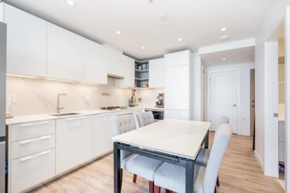 2905 6699 Dunblane Avenue, Burnaby, BC, Burnaby — Apartment/Condo for sale