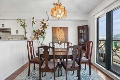 Breakfast Nook Photo of 306 55 Alexander Street, Vancouver, BC
