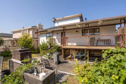 Swimming Pool Photo of 5618 Lancaster Street, Vancouver, BC