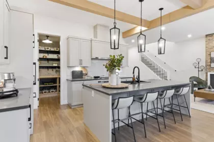 Kitchen Island Photo of 3028 Georgia Street, Abbotsford, BC