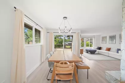Breakfast Nook Photo of 17 Campion Court, Port Moody, BC