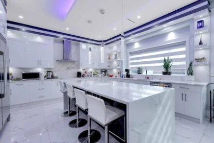 Kitchen Island Photo of 11890 Gilmour Crescent, Delta, BC
