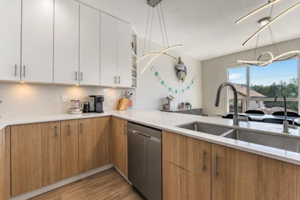 Kitchen Island Photo of 112 1412 Pipeline Road, Coquitlam, BC