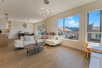 Powder Room Photo of 112 1412 Pipeline Road, Coquitlam, BC