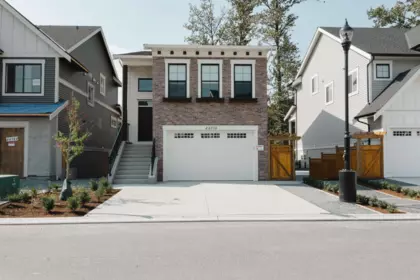 44738 Willowstream Road, Chilliwack, BC, Chilliwack — Single Family Residence for sale