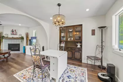 Breakfast Nook Photo of 34941 Douglas Avenue, Mission, BC