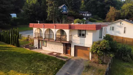 34941 Douglas Avenue, Mission, BC, Mission — Single Family Residence for sale