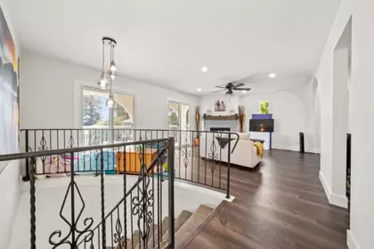 Kitchen Island Photo of 34941 Douglas Avenue, Mission, BC