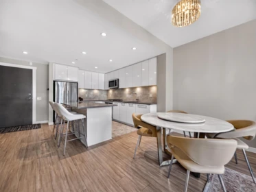 304 2663 Library Lane, North Vancouver, BC, North Vancouver — Apartment/Condo for sale