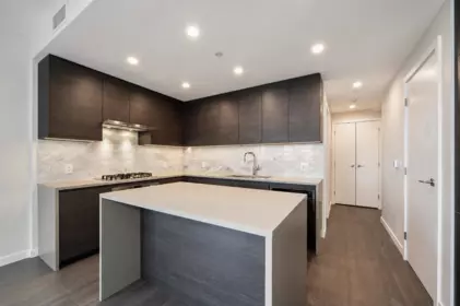 2811 2108 Gilmore Avenue, Burnaby, BC, Burnaby — Apartment/Condo for sale