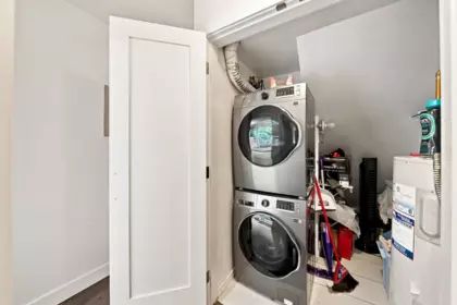 Mudroom Photo of 3062 Willow Street, Vancouver, BC