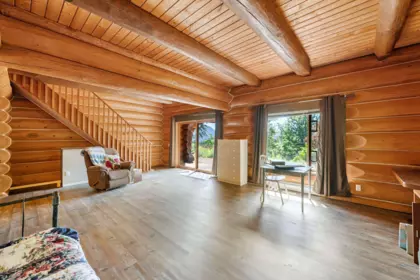 Staircase Photo of 5520 Graham Drive, Chilliwack, BC