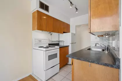 Guest Bathroom Photo of 401 1315 Cardero Street, Vancouver, BC