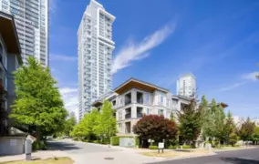1112 13350 Central Avenue, Surrey, BC