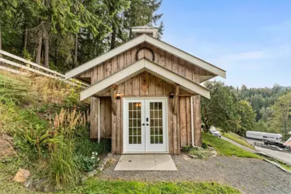 Laundry Room Photo of 48625 Wincott Road, Ryder Lake, BC