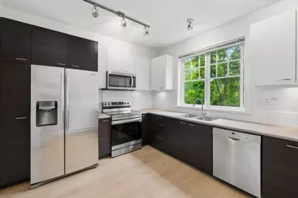 42 3010 Riverbend Drive, Coquitlam, BC, Coquitlam — Townhouse for sale