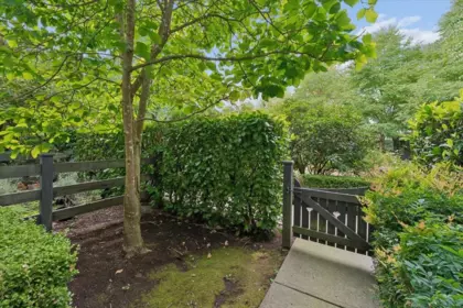 42 3010 Riverbend Drive, Coquitlam, BC, Coquitlam — Townhouse for sale
