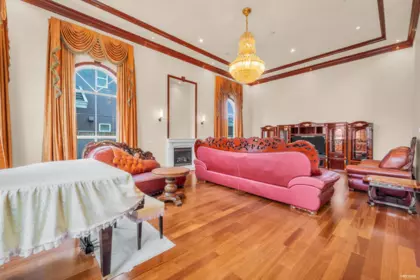 Family Room Photo of 5180 Clifton Road, Richmond, BC