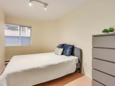 Bedroom 2 Photo of 117 555 W 14th Avenue, Vancouver, BC