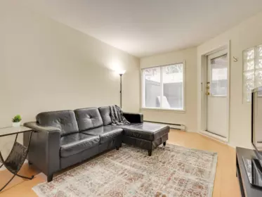 Dining Area Photo of 117 555 W 14th Avenue, Vancouver, BC