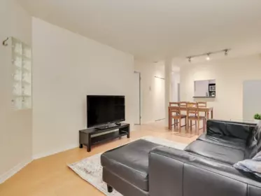 Living Room Photo of 117 555 W 14th Avenue, Vancouver, BC