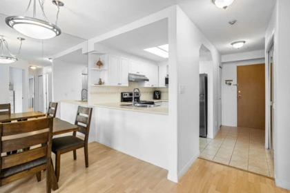 Kitchen Island Photo of 304 1650 Grant Avenue, Port Coquitlam, BC