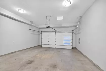 Hallway Photo of 5947 140b Street, Surrey, BC