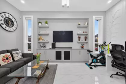 Kitchen Island Photo of 5947 140b Street, Surrey, BC