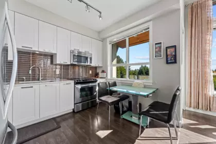 Basement Recreation Room Photo of 401 10455 154 Street, Surrey, BC