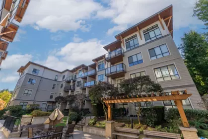 Family Room Photo of 401 10455 154 Street, Surrey, BC