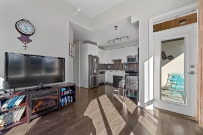 Primary Bathroom Photo of 401 10455 154 Street, Surrey, BC